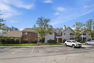 12061 Carrington Ln, Loveland, OH 45140 - Photo 2