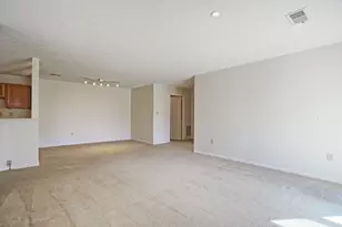 12061 Carrington Ln, Loveland, OH 45140 - Photo 4