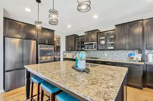 5042 Greenshire Dr, Green Township, OH 45002 - Photo 6