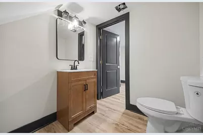 112 Valencia Street, Cincinnati, OH 45219 - Photo 20