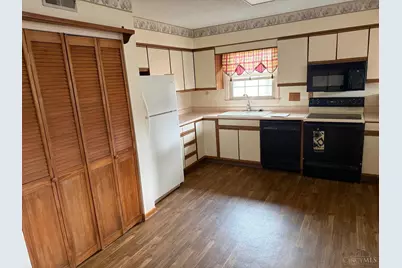 504 Meadow Lane, Trenton, OH 45067 - Photo 6