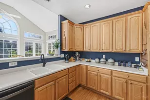 1301 Harvest Run Dr, Lebanon, OH 45036 - Photo 16