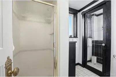 3764 Mt Vernon Avenue, Cincinnati, OH 45209 - Photo 14