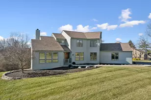 10301 Giverny Blvd, Evendale, OH 45241 - Photo 2