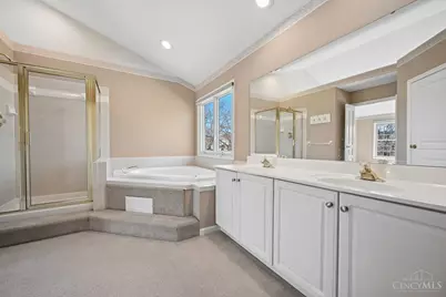 7753 Lakota Springs Drive, West Chester, OH 45069 - Photo 16