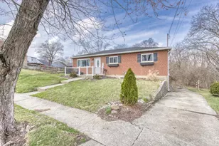 4206 Skylark Dr, Delhi Township, OH 45238 - Photo 2