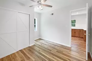 155 Bonham Rd, Wyoming, OH 45215 - Photo 12