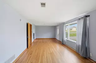 5267 Radford Dr, Salem Township, OH 45152 - Photo 6