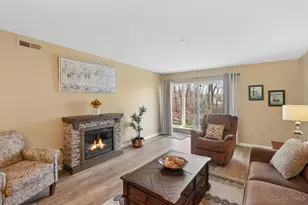 1200 Cobblestone Ct, Miami Township, OH 45150 - Photo 4