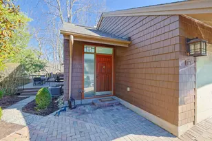 14 Spring Knoll Dr, Mariemont, OH 45227 - Photo 2