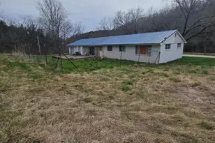 1922 St Rt 136, Manchester, OH 45144 - Photo 4