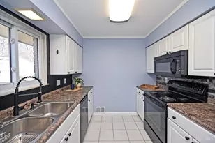 2456 Fulbourne Dr, Colerain Township, OH 45231 - Photo 10