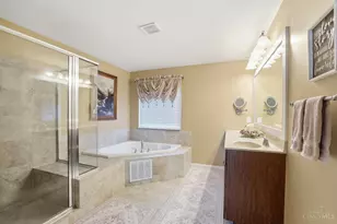 7818 Derbyshire Ct, Liberty Township, OH 45044 - Photo 38