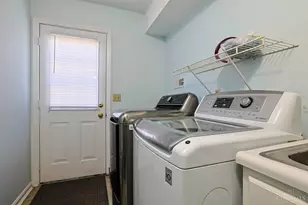 9441 Wyoming Point Pl, Springfield Township, OH 45231 - Photo 24