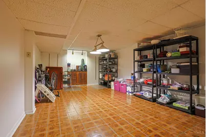 9441 Wyoming Point Place, Springfield Township, OH 45231 - Photo 40