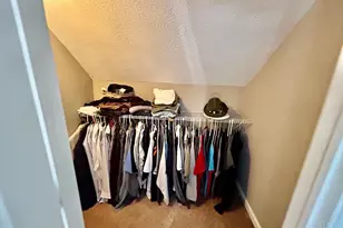 6001 Bramble Ave, Cincinnati, OH 45227 - Photo 28