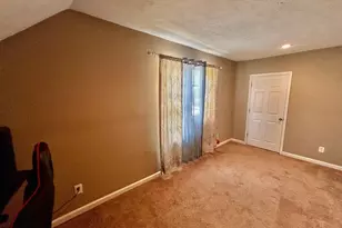 6001 Bramble Ave, Cincinnati, OH 45227 - Photo 36