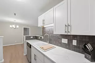 7313 Chatham Ct, West Chester, OH 45069 - Photo 14