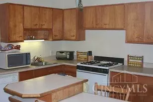 2373 Stratford Ave, Cincinnati, OH 45219 - Photo 16