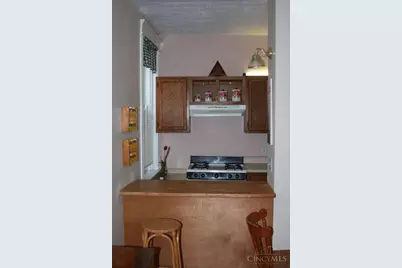 2373 Stratford Avenue, Cincinnati, OH 45219 - Photo 10