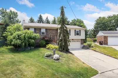 1407 Graymont Court, Springfield Township, OH 45240 - Photo 2