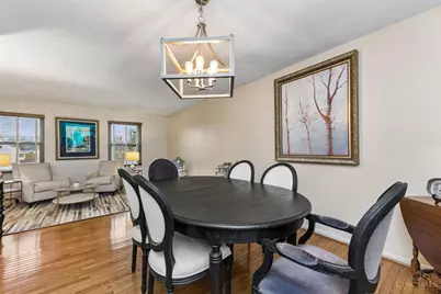 1407 Graymont Court, Springfield Township, OH 45240 - Photo 8