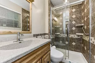 1407 Graymont Ct, Springfield Township, OH 45240 - Photo 26