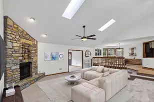 6939 Treeridge Dr, Anderson Township, OH 45244 - Photo 10