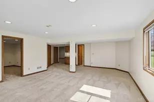 6939 Treeridge Dr, Anderson Township, OH 45244 - Photo 40