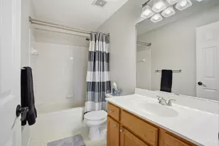 4202 E Village Dr, Mason, OH 45040 - Photo 20