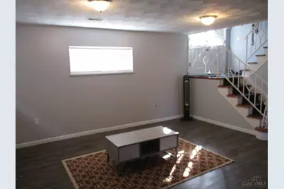 3578 Fieldcrest Drive, Cincinnati, OH 45211 - Photo 10