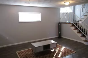 3578 Fieldcrest Dr, Cincinnati, OH 45211 - Photo 10