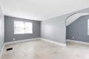 1169 Beacon St, Anderson Township, OH 45230 - Photo 8