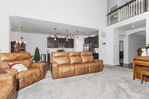 2850 Buckridge Dr, Miami Township, OH 45233 - Photo 6