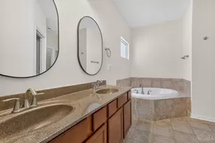 5614 Water Mills Dr, Miami Township, OH 45150 - Photo 20