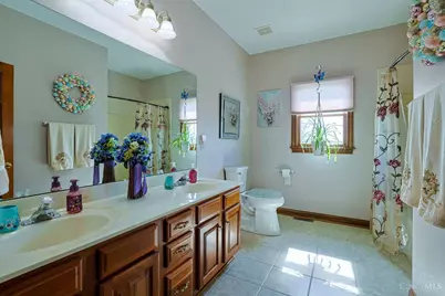 1305 Courtney Drive, Hamilton, OH 45013 - Photo 32