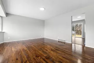 2043 E Teralta Cir, Cincinnati, OH 45211 - Photo 4