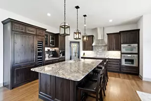 2239 Quail Run Farm Ln, Green Township, OH 45233 - Photo 12