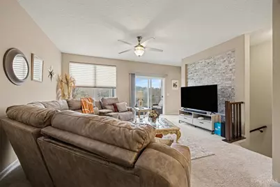 9370 Bridgecreek Drive, Springdale, OH 45231 - Photo 6