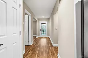 11143 Jardin Pl, Blue Ash, OH 45241 - Photo 8