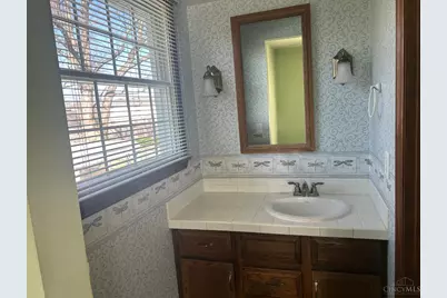 1944 Creswell Drive, Springfield Township, OH 45240 - Photo 16