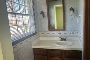 1944 Creswell Dr, Springfield Township, OH 45240 - Photo 16