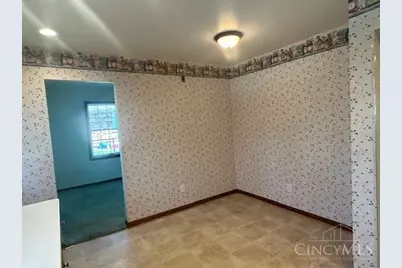 1944 Creswell Drive, Springfield Township, OH 45240 - Photo 8