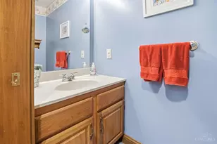 3852 Deerpath Ln, Miami Township, OH 45248 - Photo 18