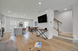 34 Wentworth Ln, Deer Park, OH 45236 - Photo 14