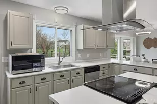 5445 Pine Vista Ct, West Chester, OH 45069 - Photo 22