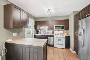 1216 Alwil Dr, Cincinnati, OH 45215 - Photo 12