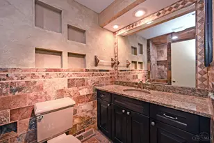 9031 Winthrop Dr, Montgomery, OH 45249 - Photo 40