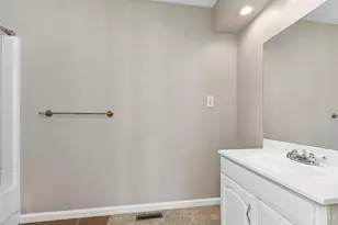 1132 Lorelei Dr, Perry Township, OH 45118 - Photo 34