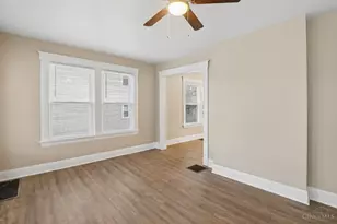 607 Hawthorne Ave, Cincinnati, OH 45205 - Photo 2